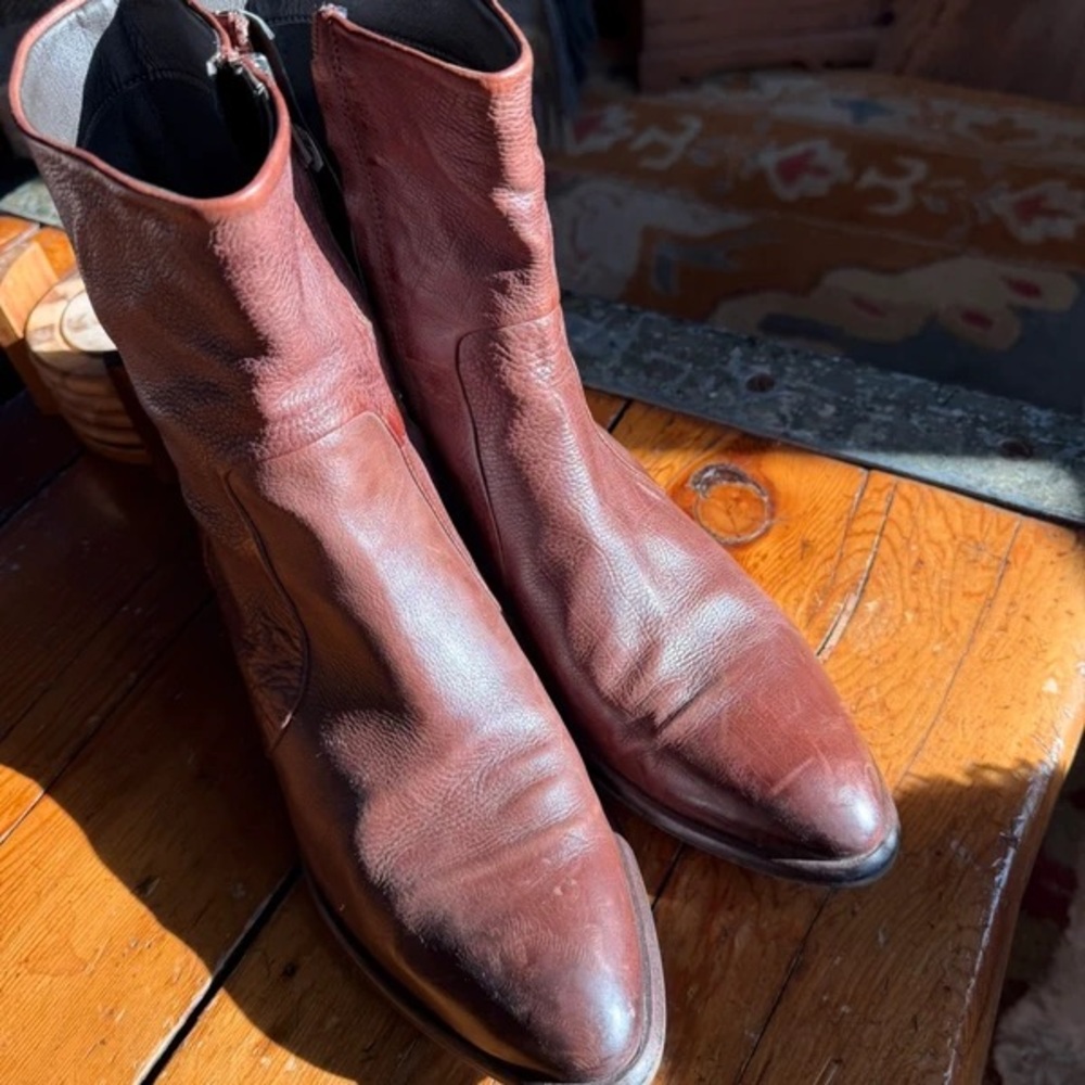 Elegant Brown Leather Heeled Boots